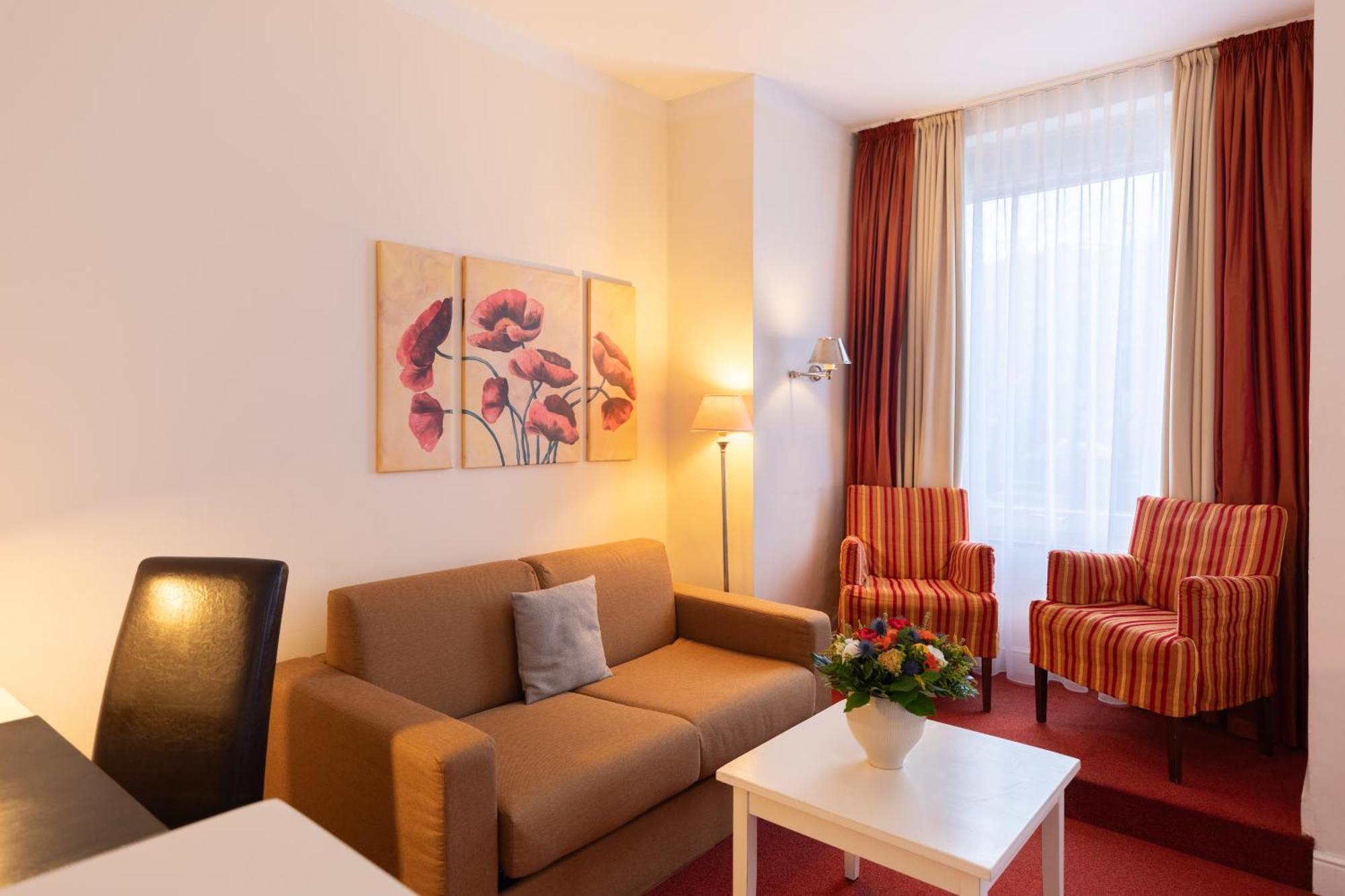 โนวุม โฮเต็ล เบรเมอร์ เฮาส์ แอม ฮุพบาห์นอฟ Hotel เบรเมน ภายนอก รูปภาพ