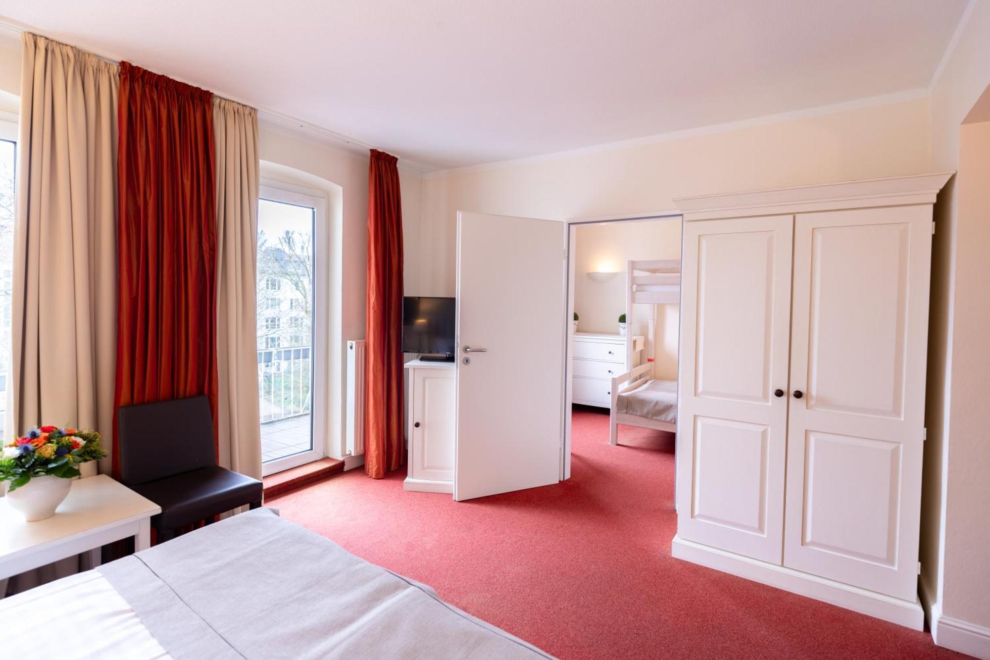 โนวุม โฮเต็ล เบรเมอร์ เฮาส์ แอม ฮุพบาห์นอฟ Hotel เบรเมน ภายนอก รูปภาพ