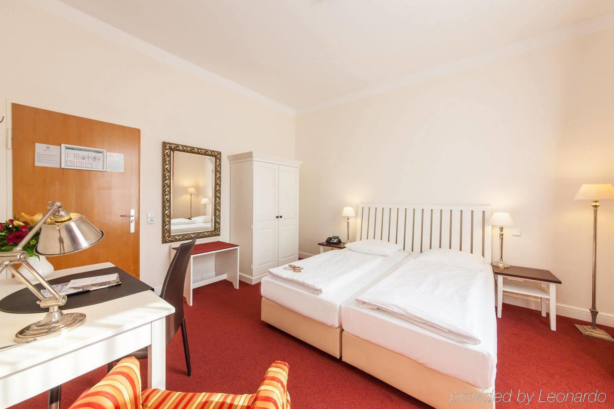 โนวุม โฮเต็ล เบรเมอร์ เฮาส์ แอม ฮุพบาห์นอฟ Hotel เบรเมน ภายนอก รูปภาพ