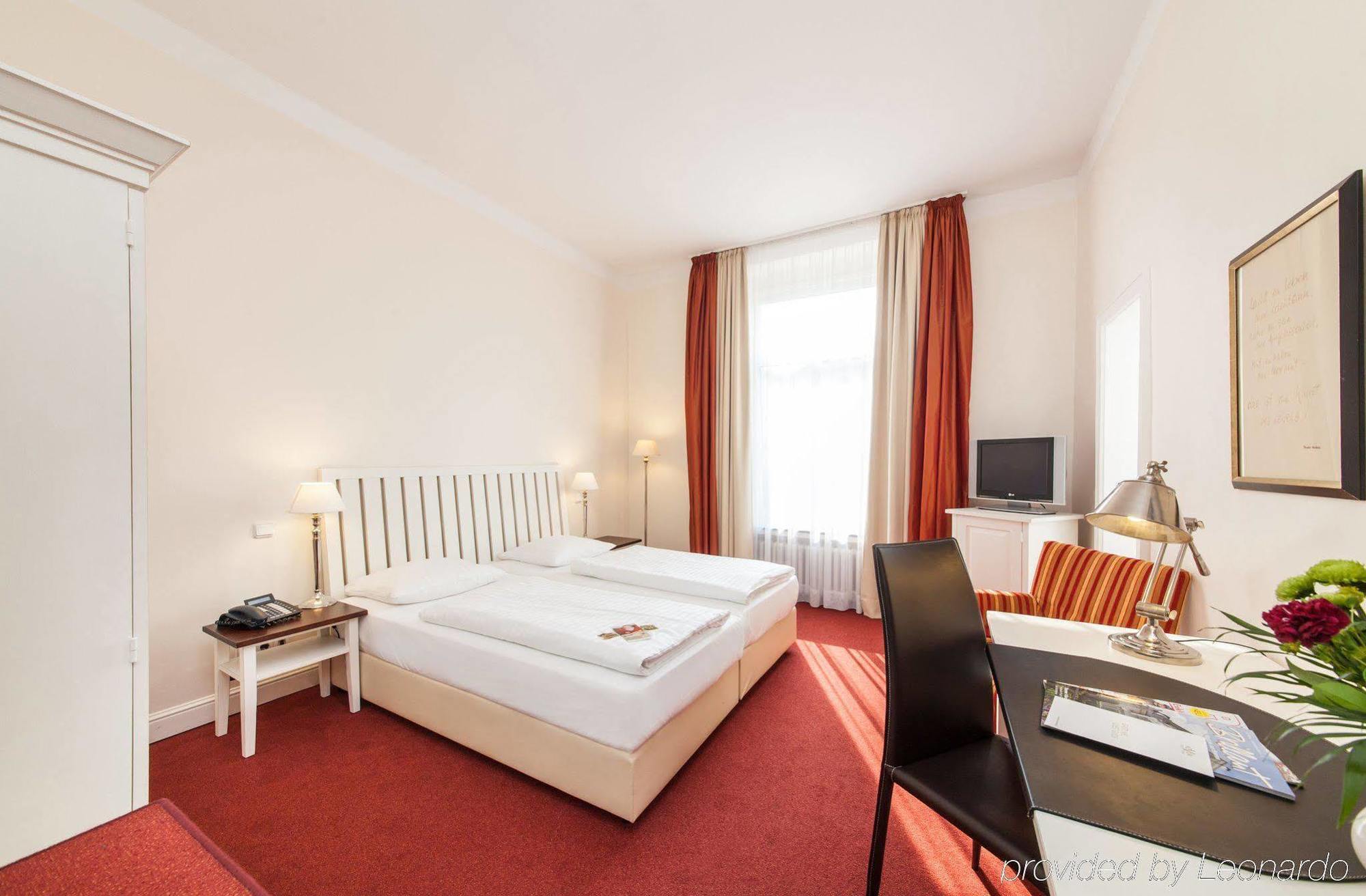 โนวุม โฮเต็ล เบรเมอร์ เฮาส์ แอม ฮุพบาห์นอฟ Hotel เบรเมน ภายนอก รูปภาพ