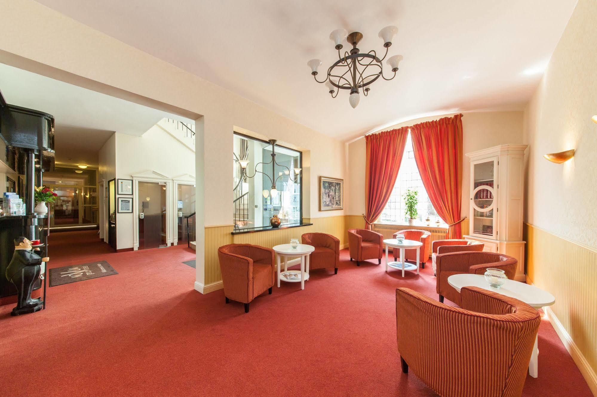 โนวุม โฮเต็ล เบรเมอร์ เฮาส์ แอม ฮุพบาห์นอฟ Hotel เบรเมน ภายนอก รูปภาพ